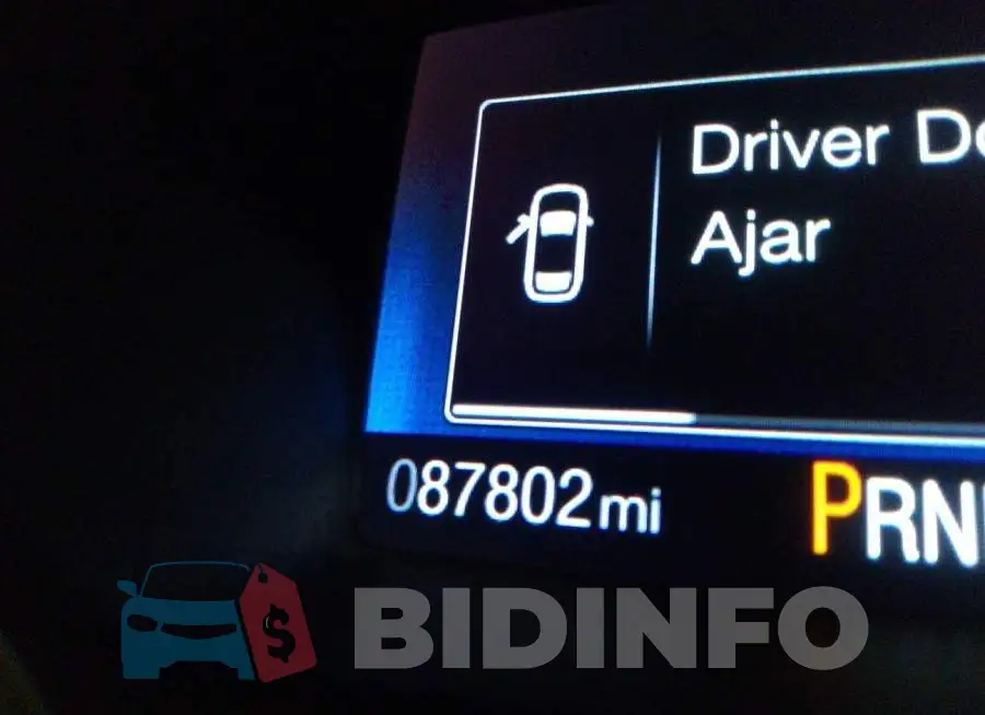 1FADP3F26JL242563 Photo# 7