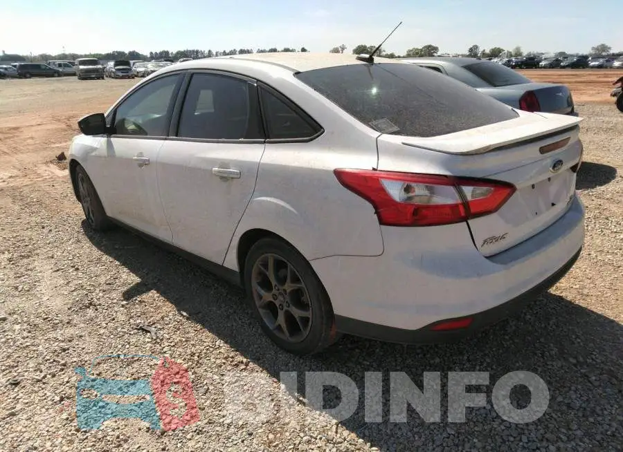 1FADP3F27DL111663 Photo# 3