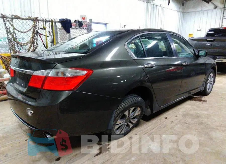 1HGCR2F30EA247912 Photo# 4