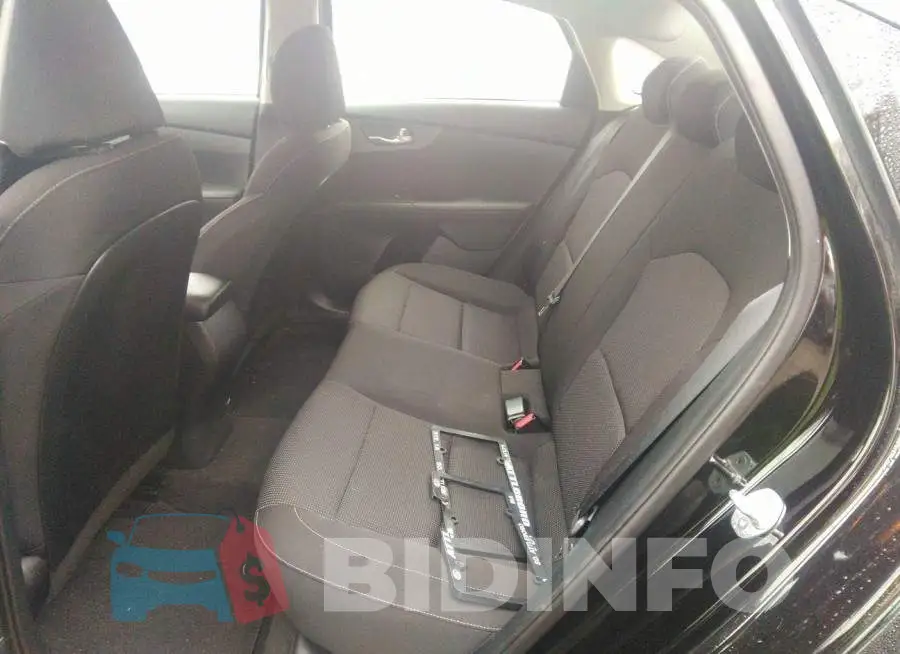 3KPF24AD9LE173640 Photo# 8