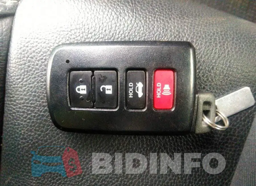 2T1BURHEXFC257232 Photo# 11