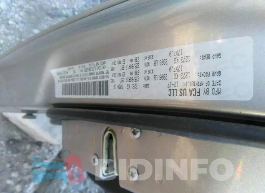 1C4PJLLB7JD618355 Photo# 9