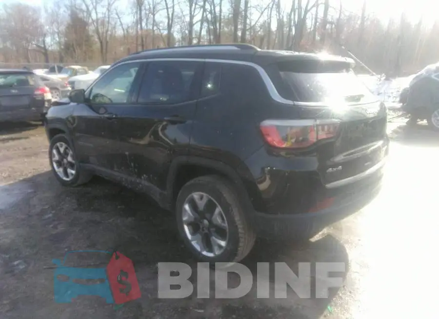 3C4NJDCB2HT671918 Photo# 3