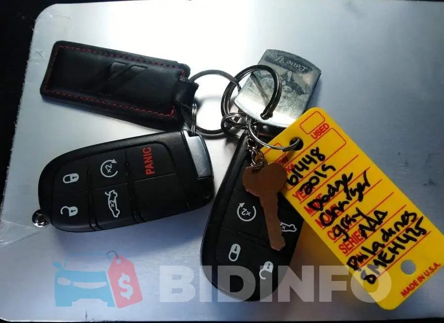 2C3CDXHG2KH673547 Photo# 11