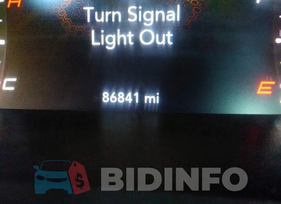 2C3CDXHG4HH528132 Photo# 7