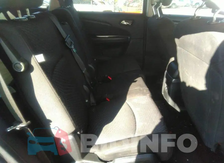 3C4PDCBB3JT189315 Photo# 8