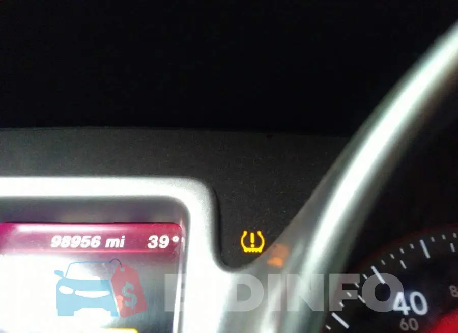 3C4PDCBG4HT591379 Photo# 7