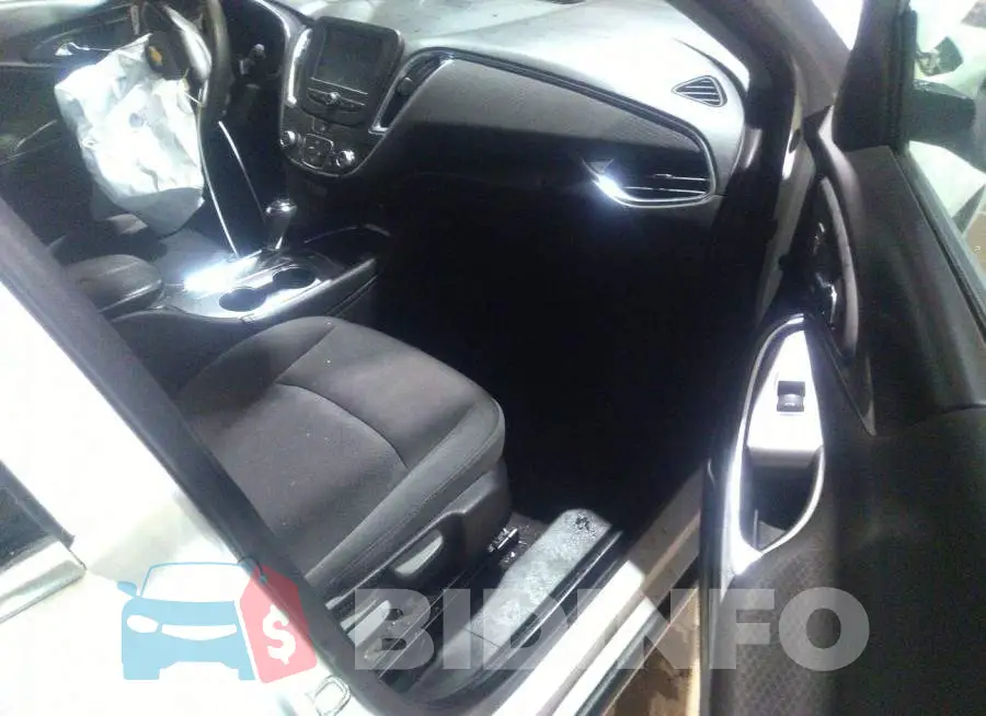 1G1ZD5ST8JF204827 Photo# 5
