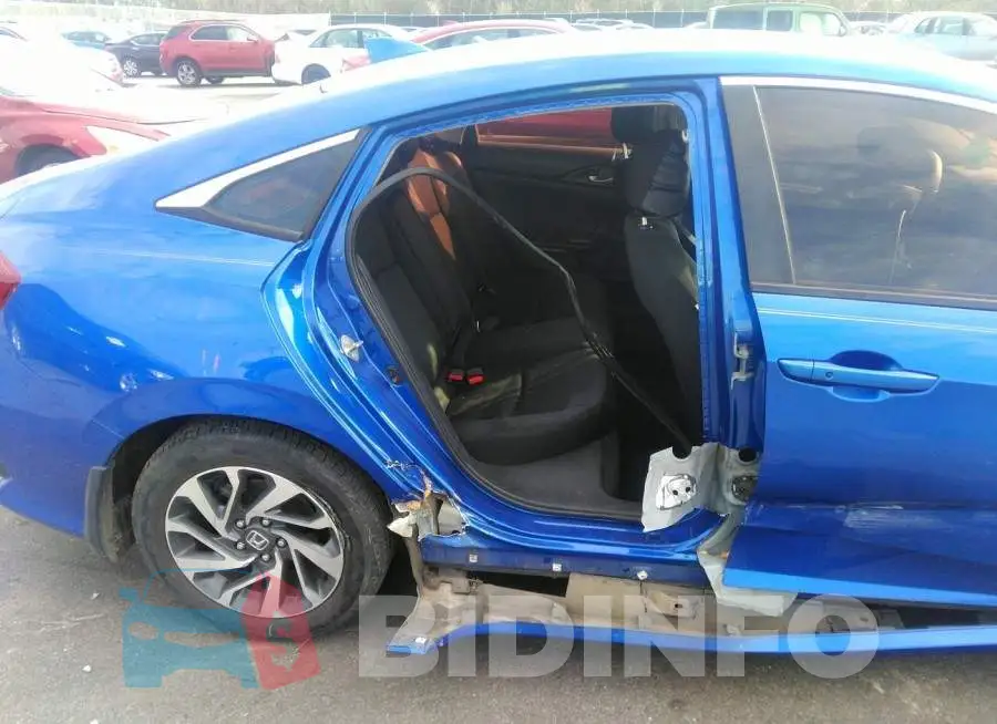 19XFC2F74HE046922 Photo# 6