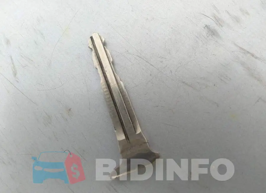 2T1BURHE3EC135021 Photo# 11