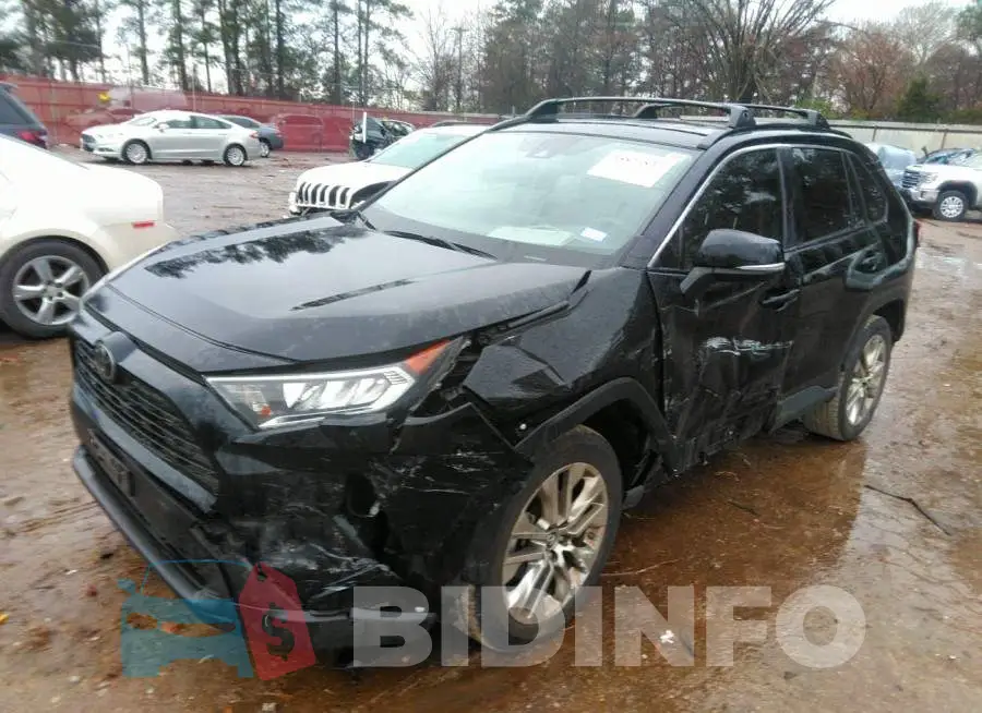 JTMC1RFV7KD504557 Photo# 2