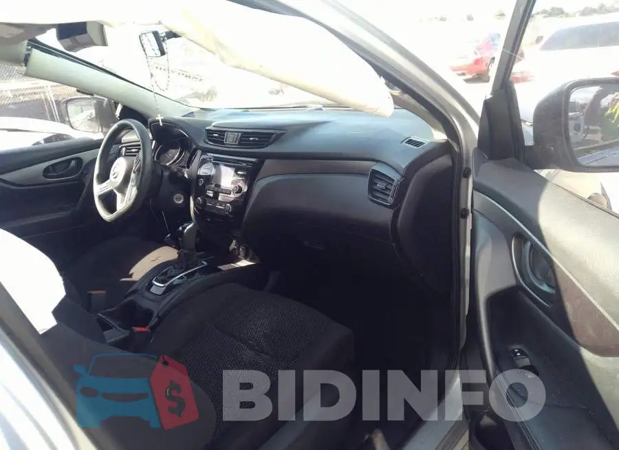 JN1BJ1CP6HW028627 Photo# 5