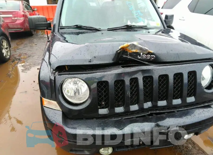 1C4NJRFB8ED820567 Photo# 6