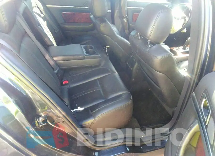 1LNHL9FT7EG610228 Photo# 8