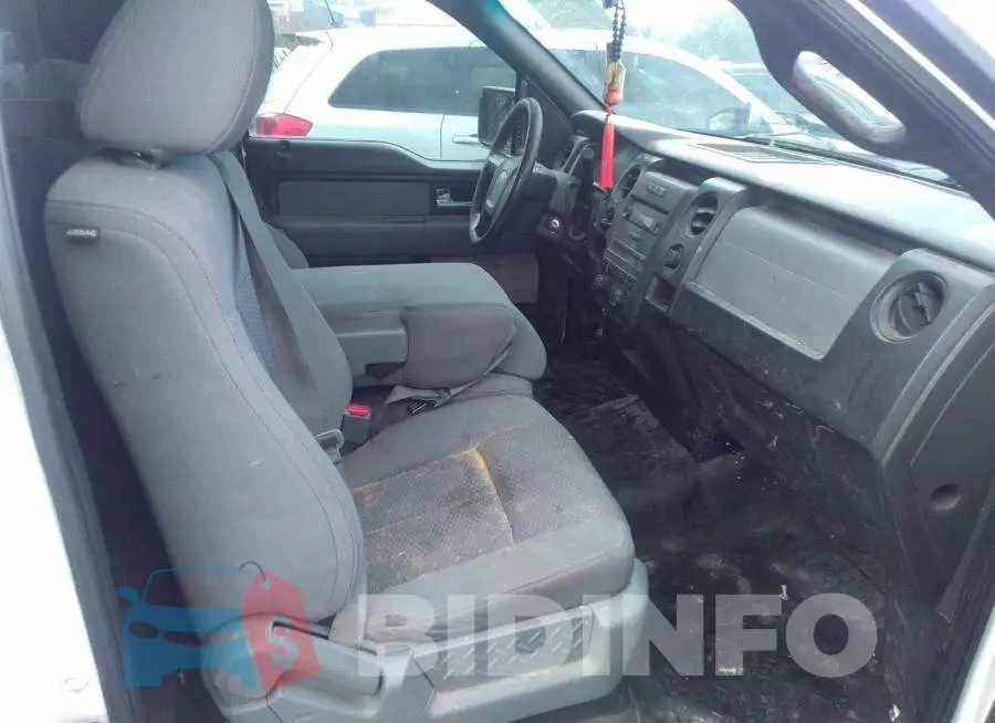 1FTNF1CF1DKF22494 Photo# 5