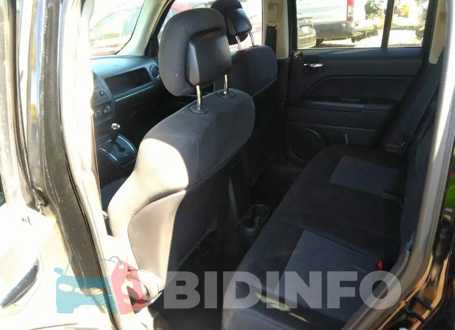 1C4NJPBA6DD238094 Photo# 8