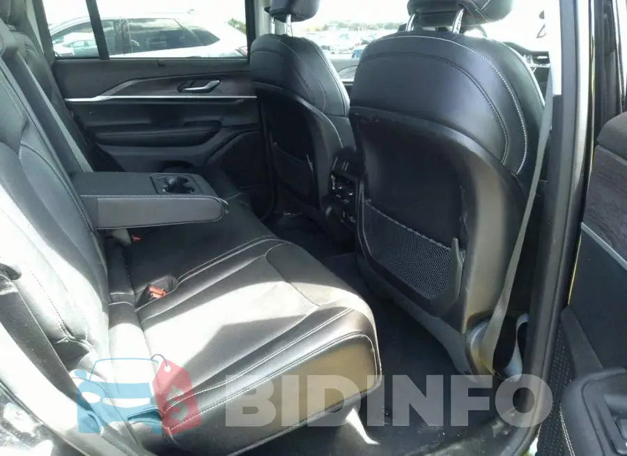 1C4RJGBG7PC502942 Photo# 8