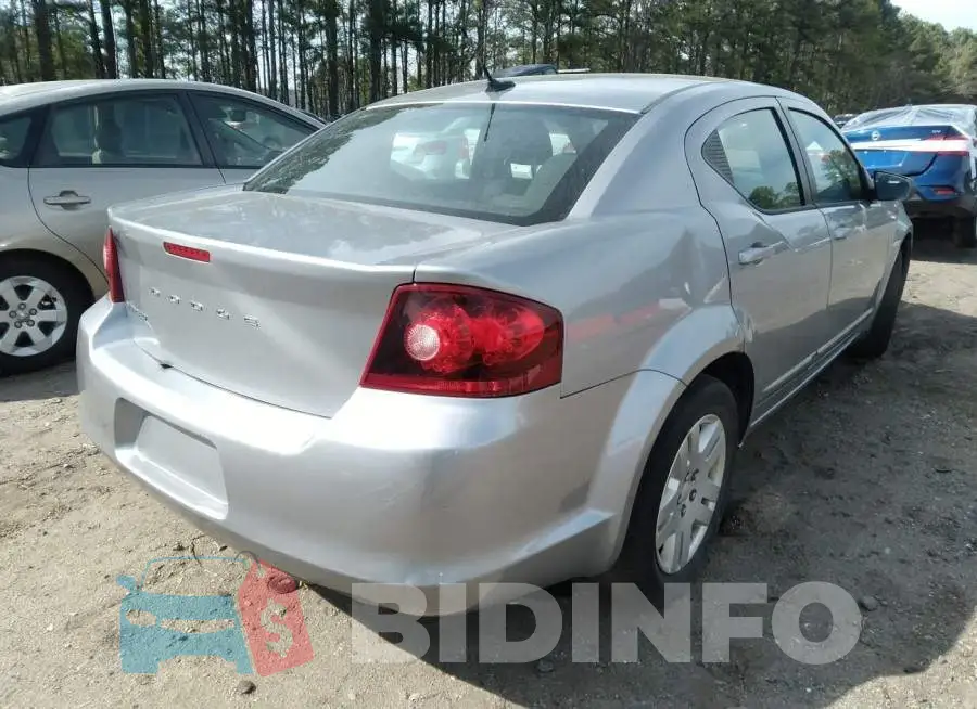 1C3CDZAB0DN589084 Photo# 4