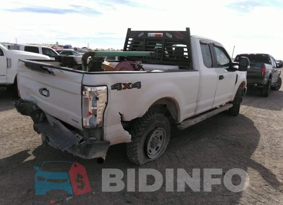 1FT7X2B65HED46129 Photo# 4
