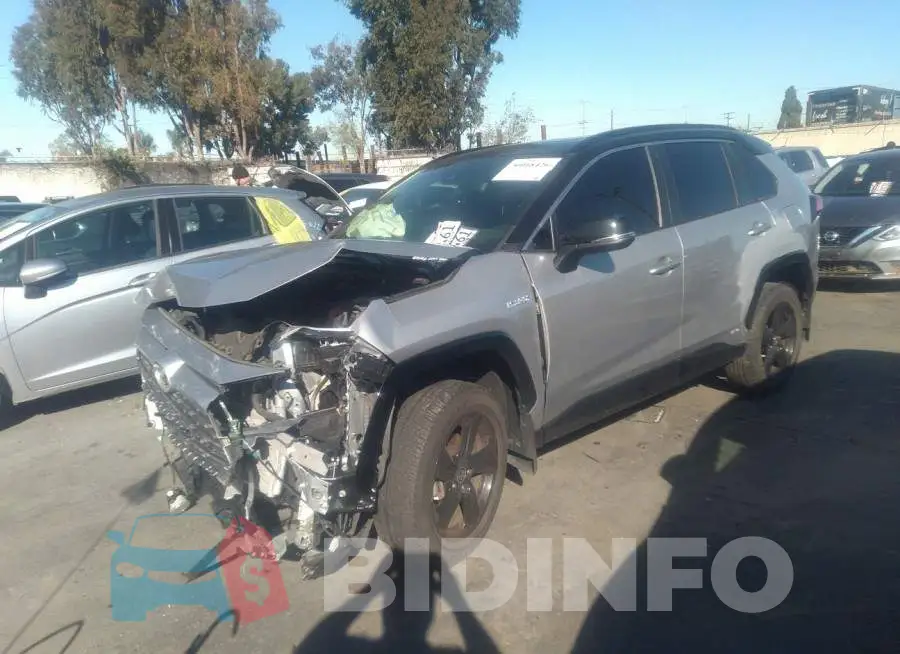 JTMEWRFV5LJ044621 Photo# 2
