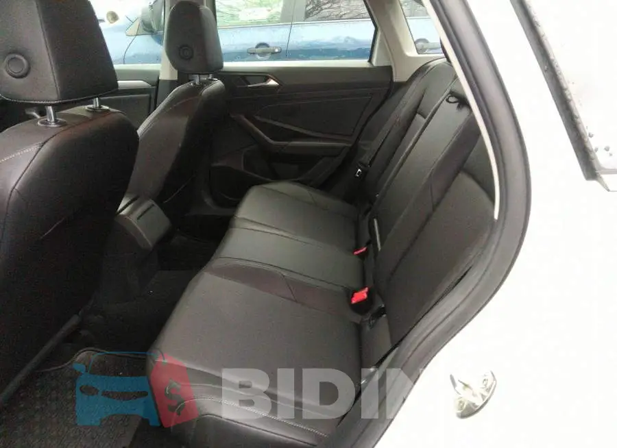 3VWC57BU0KM220260 Photo# 8