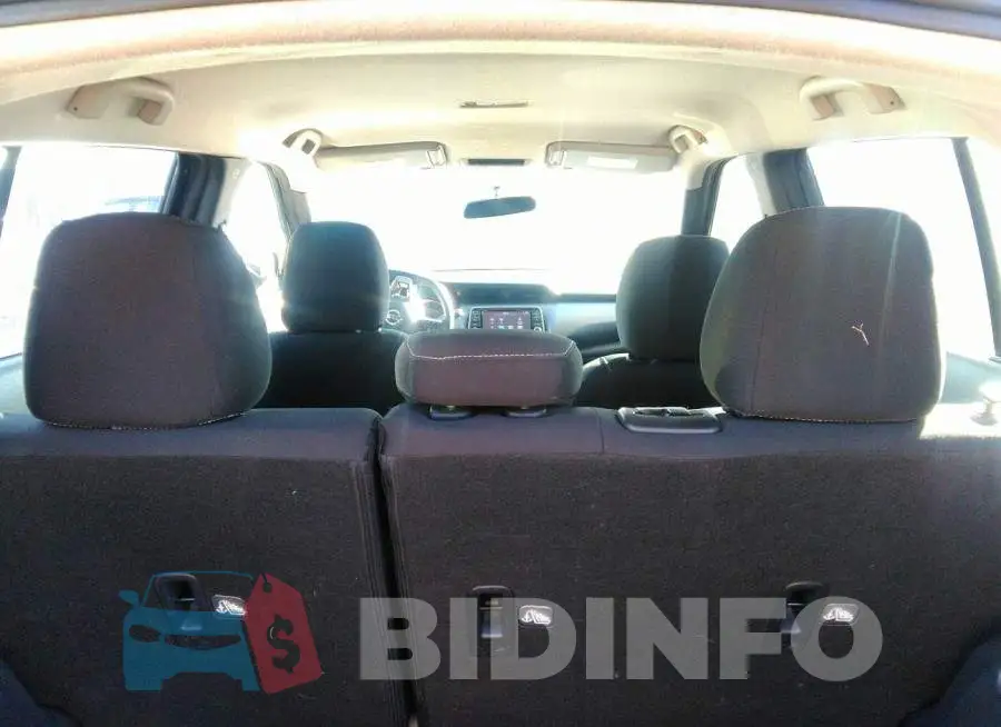 3N1CP5CU7KL492717 Photo# 8