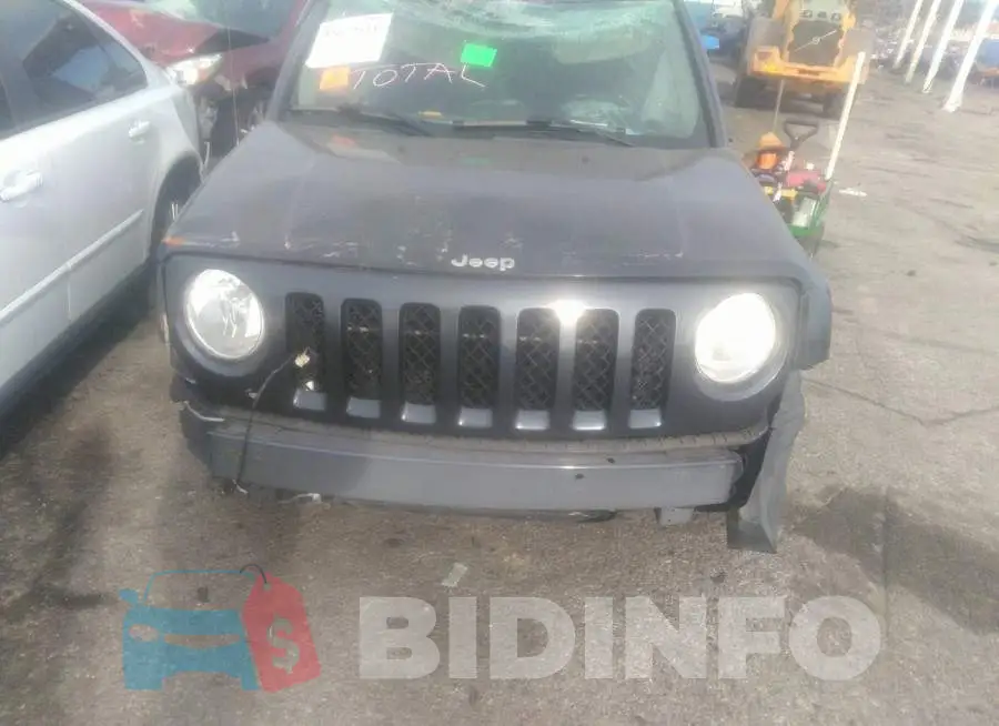 1C4NJPFB2ED851270 Photo# 6