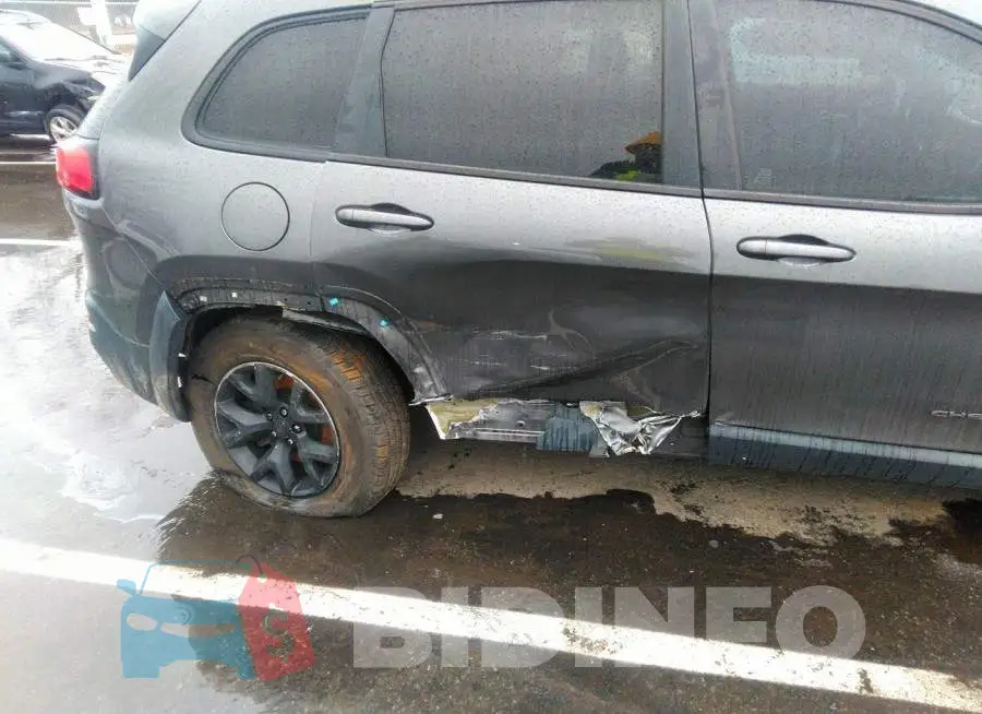 1C4PJMBS8EW158916 Photo# 6