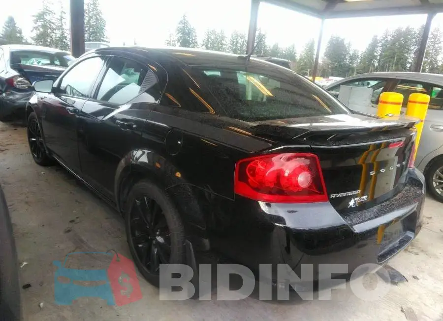 1C3CDZAB5DN729758 Photo# 3