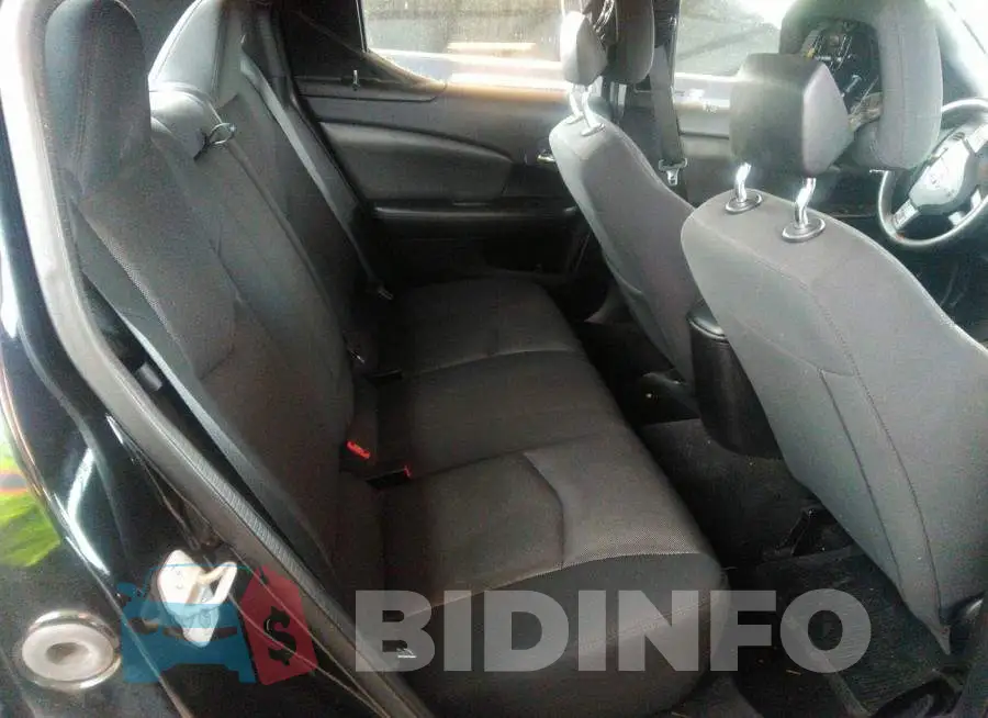 1C3CDZAB5DN729758 Photo# 8