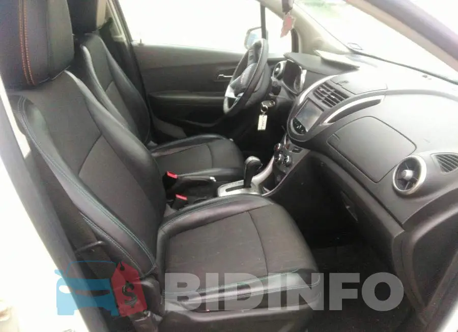 KL7CJLSB6FB173056 Photo# 5