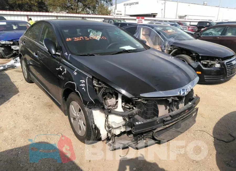 KMHEC4A40FA128548 Photo# 1