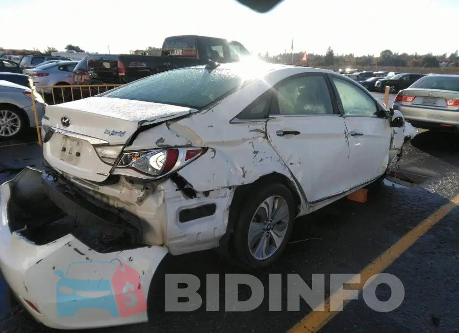 KMHEC4A47FA118888 Photo# 4