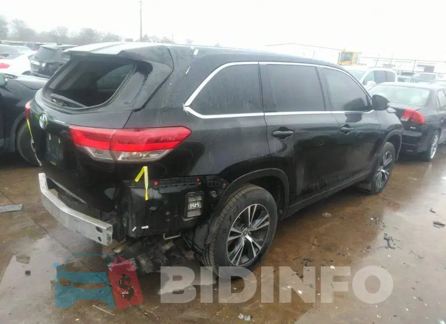 5TDZZRFH8KS368845 Photo# 4