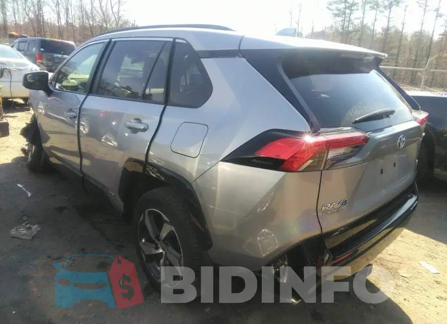 JTMCB3FV3MD043743 Photo# 3