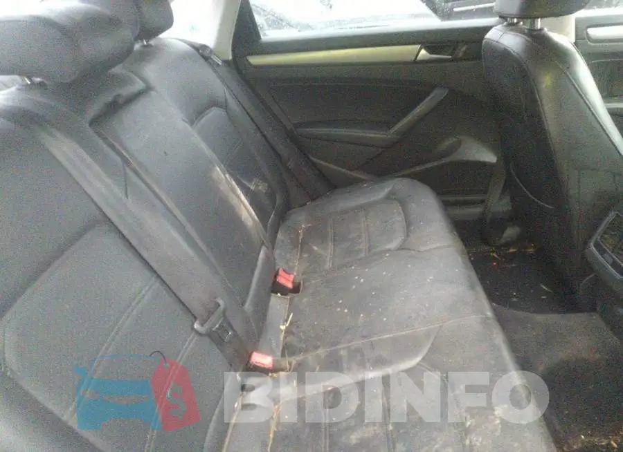 1VWBN7A30EC003074 Photo# 8