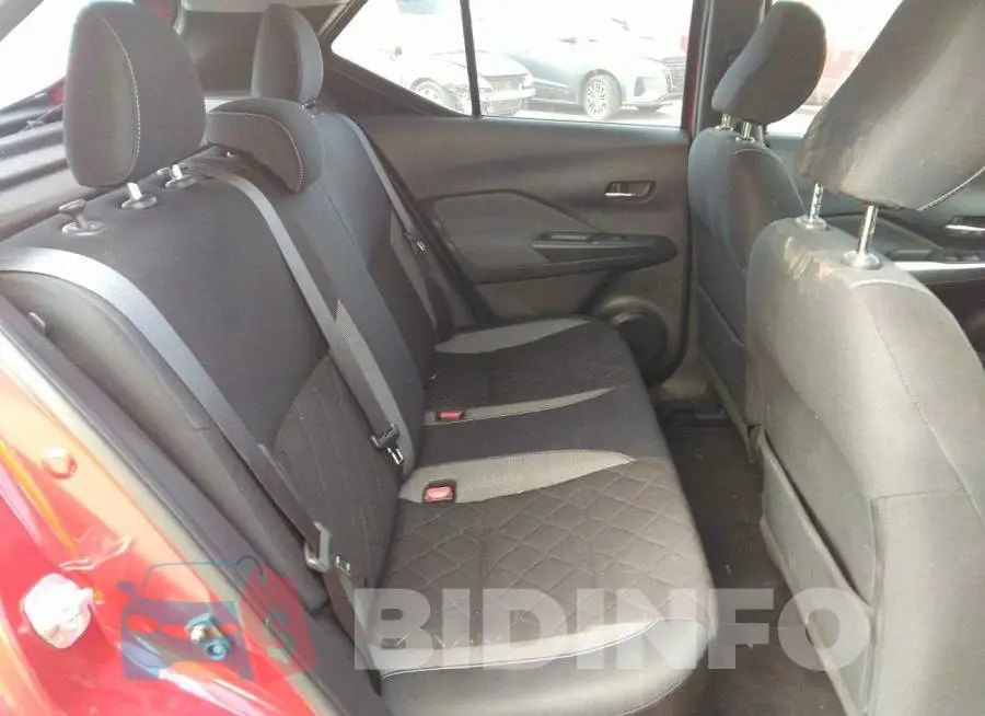 3N1CP5CU3JL537425 Photo# 8