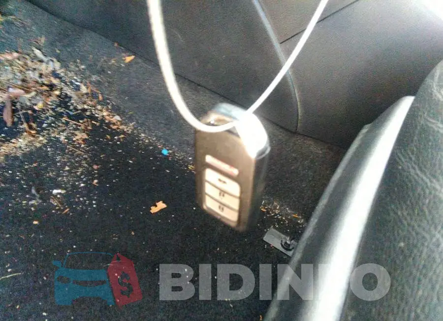 1HGCR3F85FA004342 Photo# 11