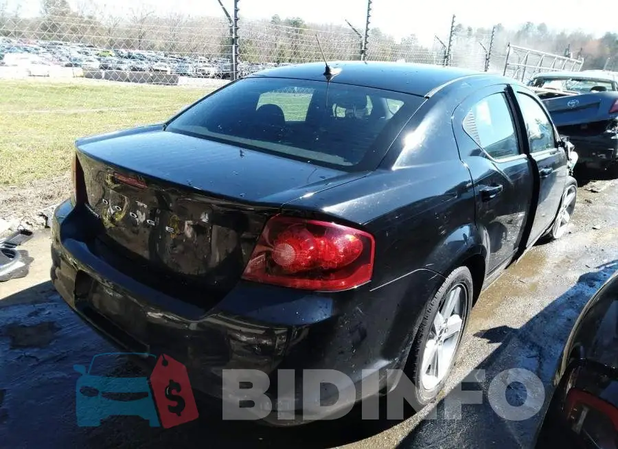 1C3CDZAB0DN718733 Photo# 4