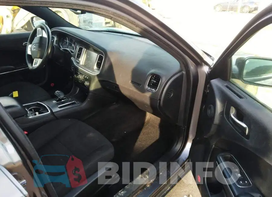 2C3CDXJG5EH364735 Photo# 5