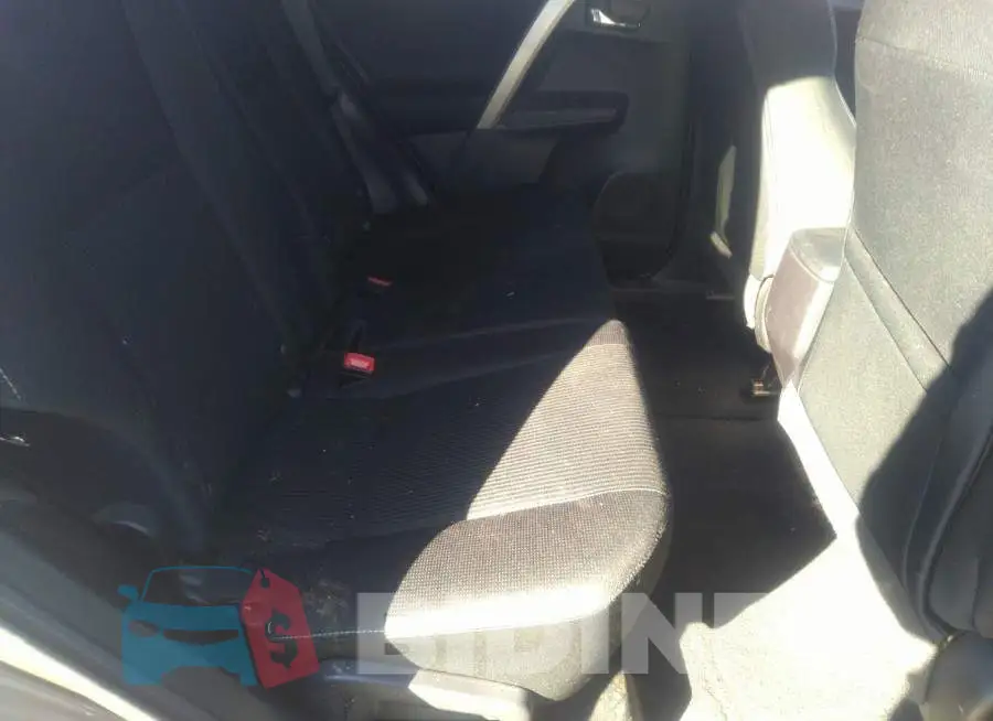 2T3RFREV8FW379073 Photo# 8