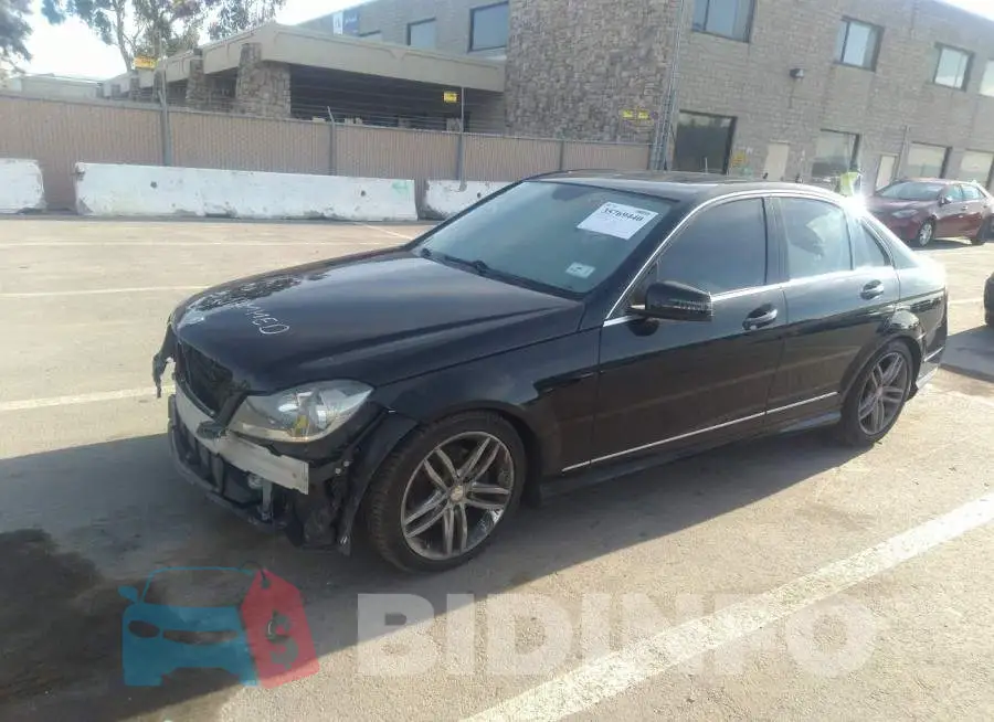 WDDGF4HB5DR243062 Photo# 2
