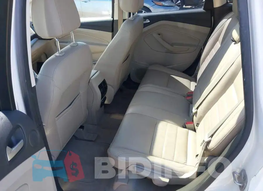 1FADP5BU5DL528721 Photo# 8