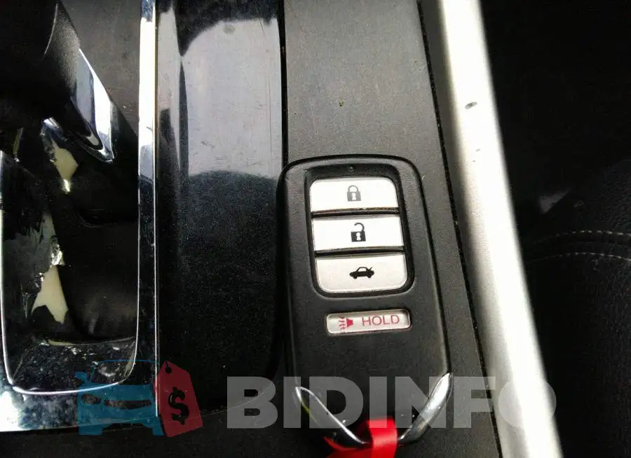 1HGCR2F89EA153183 Photo# 11