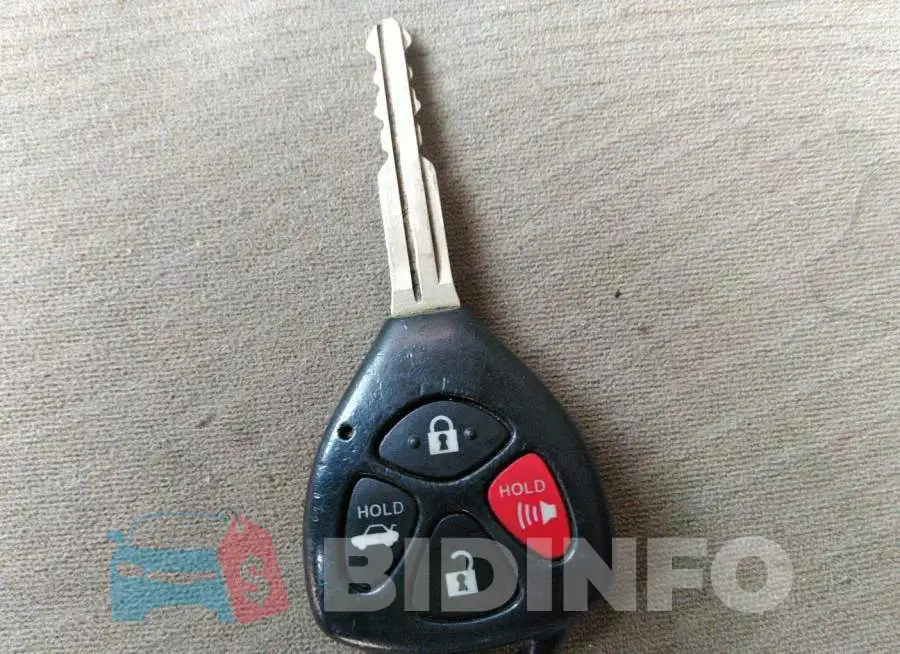 2T1BU4EE8DC120956 Photo# 11
