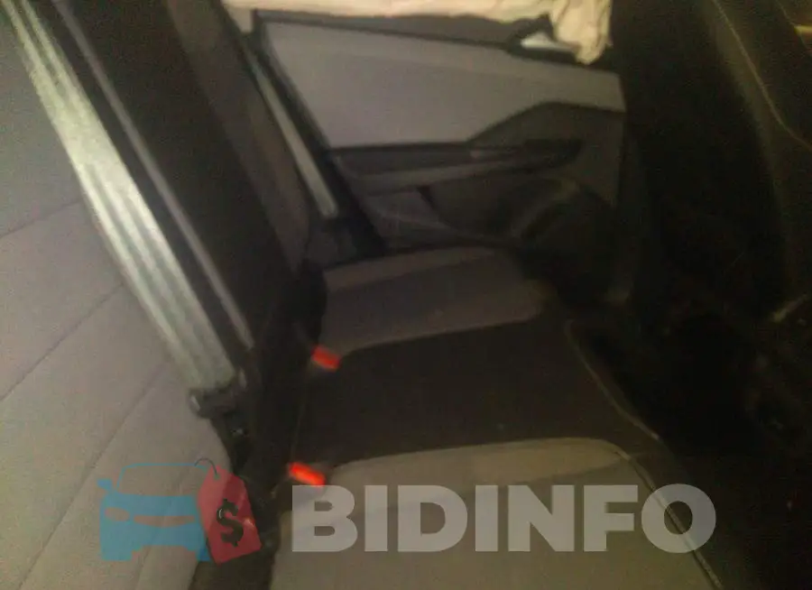 3VVWX7B26NM020742 Photo# 8