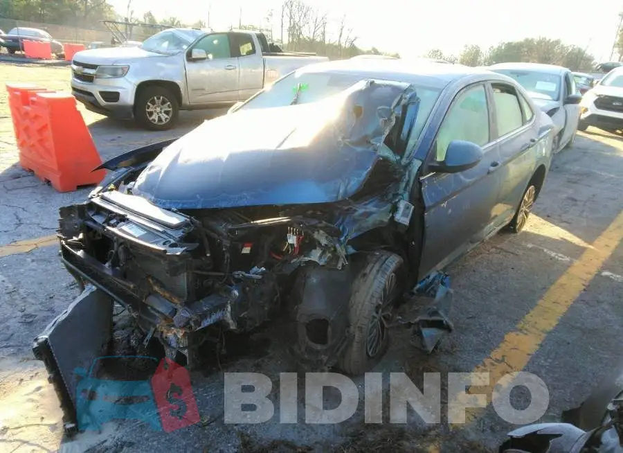 3VWCB7BU8LM017773 Photo# 2