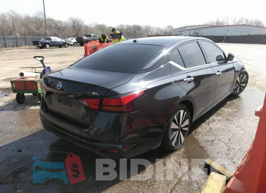 1N4BL4EV1KC166093 Photo# 4