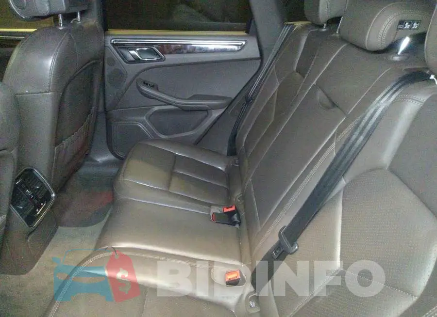 WP1AB2A59GLB44478 Photo# 8