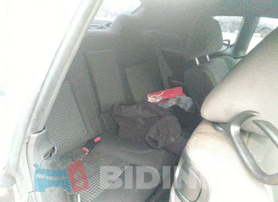 2C3CDZAGXFH850938 Photo# 8